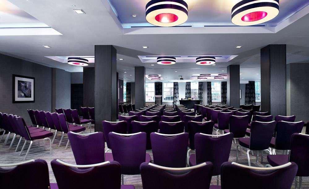 Doubletree By Hilton London - West End Hotel Bisnis foto